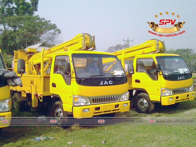 Our Aerail Platform Truck in Bangladesh-06